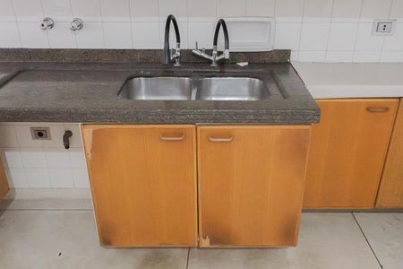 Apartamento à venda com 187m², 2 quartos e 2 vagasCozinha