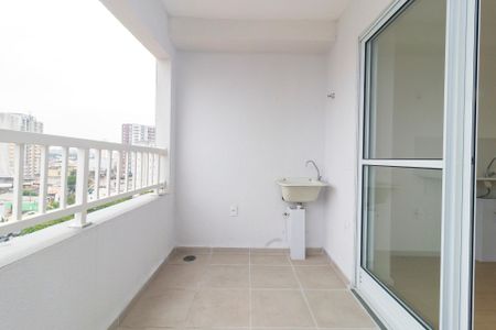 Apartamento para alugar com 35m², 2 quartos e sem vaga Apartamento para alugar com 35m², 2 quartos e sem vagaSala - Varanda