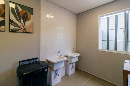 Apartamento para alugar com 35m², 2 quartos e sem vaga Apartamento para alugar com 35m², 2 quartos e sem vagaLavanderia