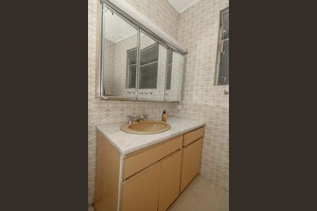 Apartamento à venda com 200m², 3 quartos e sem vagaBanheiro