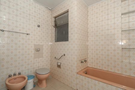 Apartamento à venda com 200m², 3 quartos e sem vagaBanheiro da Suíte