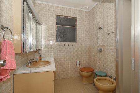 Apartamento à venda com 200m², 3 quartos e sem vagaBanheiro