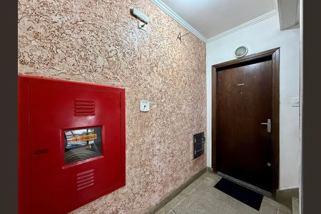 Apartamento para alugar com 86m², 3 quartos e sem vaga Apartamento para alugar com 86m², 3 quartos e sem vagaHall Apartamento
