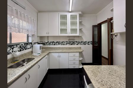 Apartamento para alugar com 86m², 3 quartos e sem vaga Apartamento para alugar com 86m², 3 quartos e sem vagaCozinha