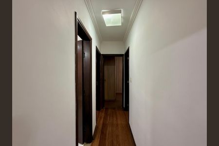 Apartamento para alugar com 86m², 3 quartos e sem vaga Apartamento para alugar com 86m², 3 quartos e sem vagaCorredor Quartos
