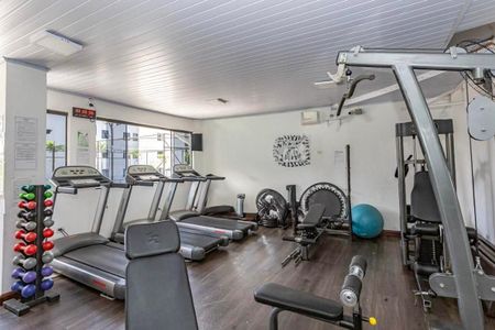 Apartamento para alugar com 73m², 3 quartos e 1 vaga Apartamento para alugar com 73m², 3 quartos e 1 vagaAcademia