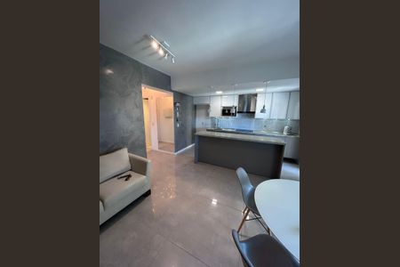 Sala de apartamento para alugar com 2 quartos, 77m² em Petrópolis, Porto Alegre