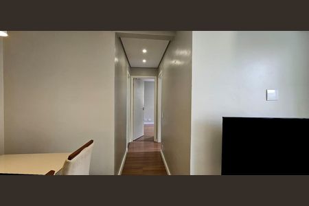 Apartamento à venda com 60m², 2 quartos e 1 vaga Apartamento à venda com 60m², 2 quartos e 1 vagaCorredor
