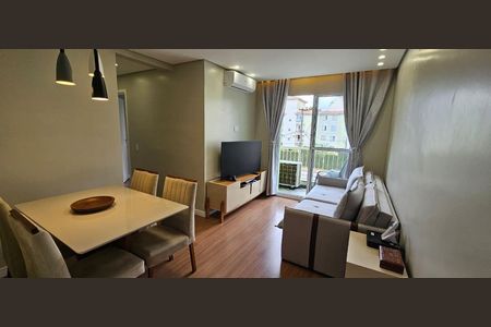 Apartamento à venda com 60m², 2 quartos e 1 vaga Apartamento à venda com 60m², 2 quartos e 1 vagaSala de Jantar