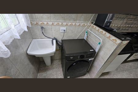 Apartamento à venda com 60m², 2 quartos e 1 vaga Apartamento à venda com 60m², 2 quartos e 1 vagaBanheiro