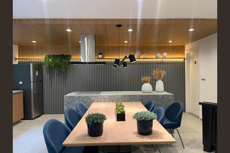 Apartamento para alugar com 30m², 1 quarto e sem vagaÁrea comum - Salão de festas