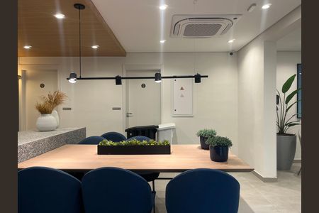 Apartamento para alugar com 30m², 1 quarto e sem vagaÁrea comum - Salão de festas