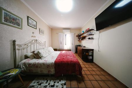 Casa à venda com 400m², 6 quartos e 4 vagas Casa à venda com 400m², 6 quartos e 4 vagasQuarto 1