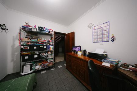 Casa à venda com 400m², 6 quartos e 4 vagas Casa à venda com 400m², 6 quartos e 4 vagasQuarto 5