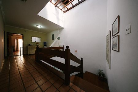 Casa à venda com 400m², 6 quartos e 4 vagas Casa à venda com 400m², 6 quartos e 4 vagasCorredor