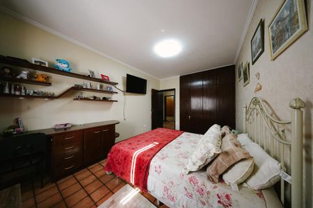 Casa à venda com 400m², 6 quartos e 4 vagas Casa à venda com 400m², 6 quartos e 4 vagasQuarto 1