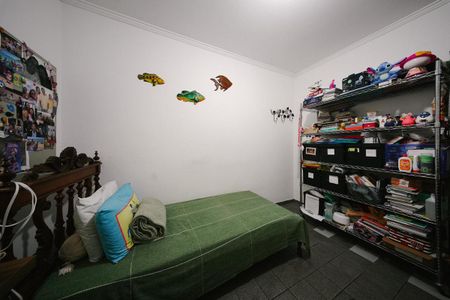 Casa à venda com 400m², 6 quartos e 4 vagas Casa à venda com 400m², 6 quartos e 4 vagasQuarto 5