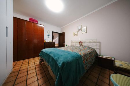 Casa à venda com 400m², 6 quartos e 4 vagas Casa à venda com 400m², 6 quartos e 4 vagasSuíte