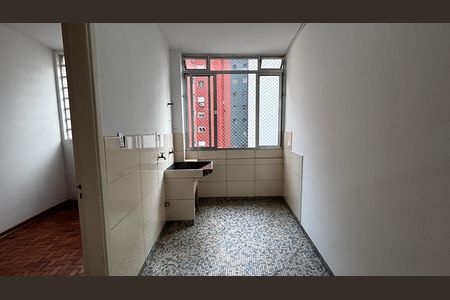 Apartamento à venda com 212m², 3 quartos e 1 vagaÁrea de Serviço
