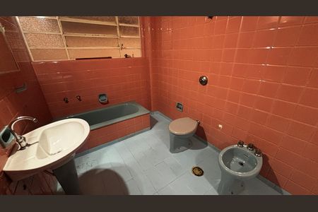 Apartamento à venda com 212m², 3 quartos e 1 vagaBanheiro