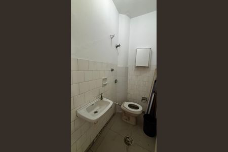 Apartamento à venda com 212m², 3 quartos e 1 vagaÁrea de Serviço - Banheiro