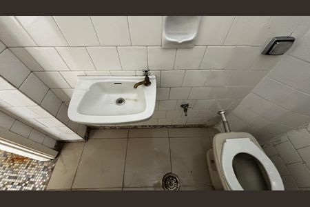 Apartamento à venda com 212m², 3 quartos e 1 vagaÁrea de Serviço - Banheiro