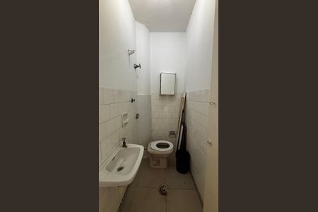 Apartamento à venda com 212m², 3 quartos e 1 vagaÁrea de Serviço - Banheiro