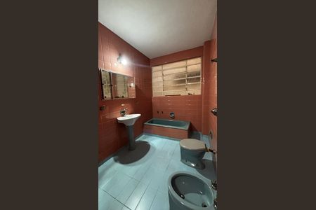 Apartamento à venda com 212m², 3 quartos e 1 vagaBanheiro