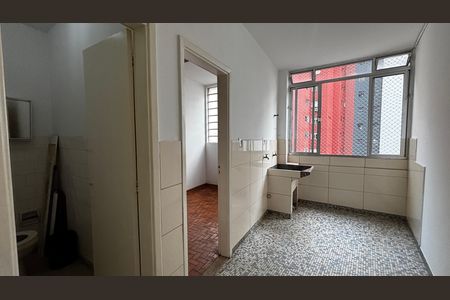 Apartamento à venda com 212m², 3 quartos e 1 vagaÁrea de Serviço