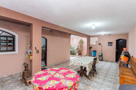 Casa para alugar com 200m², 3 quartos e 2 vagas Casa para alugar com 200m², 3 quartos e 2 vagasEspaço Gourmet