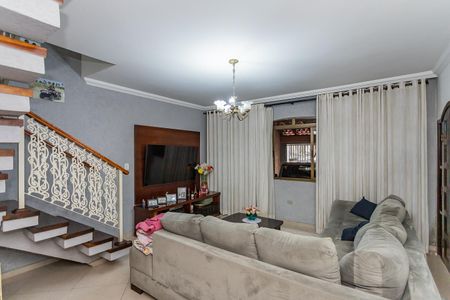 Casa para alugar com 200m², 3 quartos e 2 vagas Casa para alugar com 200m², 3 quartos e 2 vagasSala