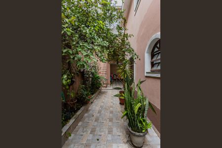 Casa para alugar com 200m², 3 quartos e 2 vagas Casa para alugar com 200m², 3 quartos e 2 vagasQuintal e jardim