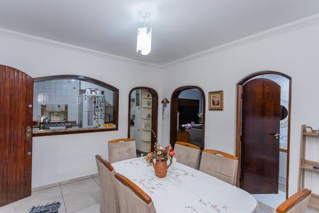 Casa para alugar com 200m², 3 quartos e 2 vagas Casa para alugar com 200m², 3 quartos e 2 vagasCopa