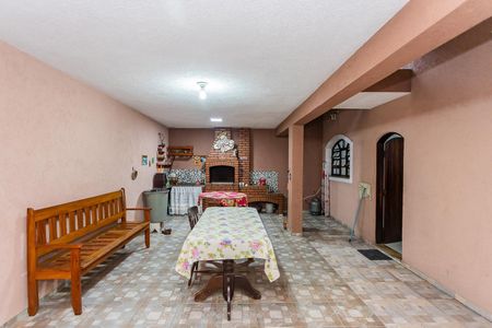 Casa para alugar com 200m², 3 quartos e 2 vagas Casa para alugar com 200m², 3 quartos e 2 vagasEspaço Gourmet
