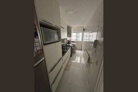 Apartamento à venda com 70m², 2 quartos e 1 vaga