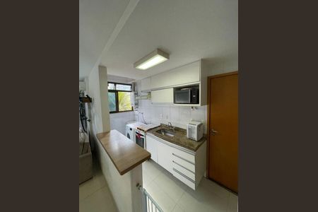 Apartamento à venda com 67m², 2 quartos e 1 vaga