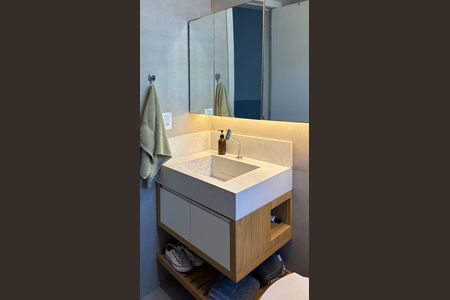 Apartamento à venda com 62m², 2 quartos e 1 vaga Apartamento à venda com 62m², 2 quartos e 1 vagaBanheiro