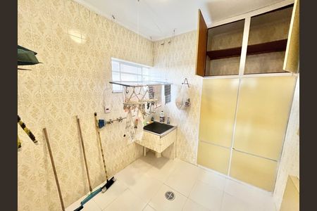 Casa à venda com 250m², 3 quartos e 5 vagasÁrea de Serviço