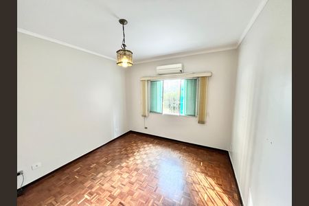 Casa à venda com 250m², 3 quartos e 5 vagasQuarto 3 - Suíte
