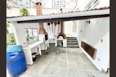 Casa à venda com 250m², 3 quartos e 5 vagasÁrea comum - Churrasqueira