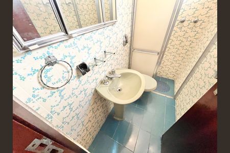 Casa à venda com 250m², 3 quartos e 5 vagasBanheiro da Suíte 1