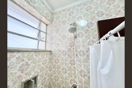 Casa à venda com 250m², 3 quartos e 5 vagasBanheiro 2