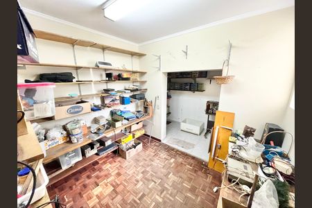 Casa à venda com 250m², 3 quartos e 5 vagasQuarto de Ferramentas