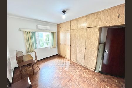 Casa à venda com 250m², 3 quartos e 5 vagasQuarto 2
