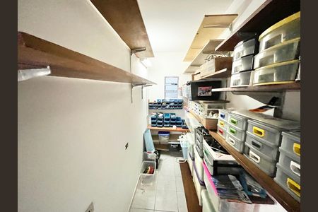 Casa à venda com 250m², 3 quartos e 5 vagasQuarto de Ferramentas