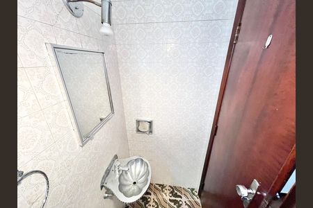 Casa à venda com 250m², 3 quartos e 5 vagasLavabo