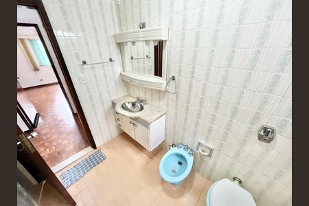 Casa à venda com 250m², 3 quartos e 5 vagasBanheiro