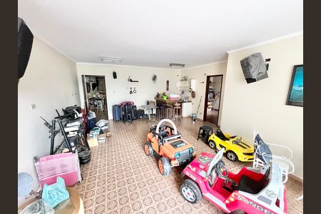 Casa à venda com 250m², 3 quartos e 5 vagasSalão de Festas