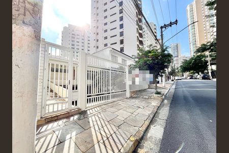 Casa à venda com 250m², 3 quartos e 5 vagasFachada