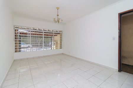 Casa para alugar com 300m², 4 quartos e 2 vagas Casa para alugar com 300m², 4 quartos e 2 vagasSala